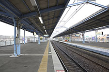 三浦海岸駅 高架２面２線相対式ホーム